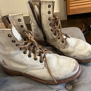 Army boots distressed style
